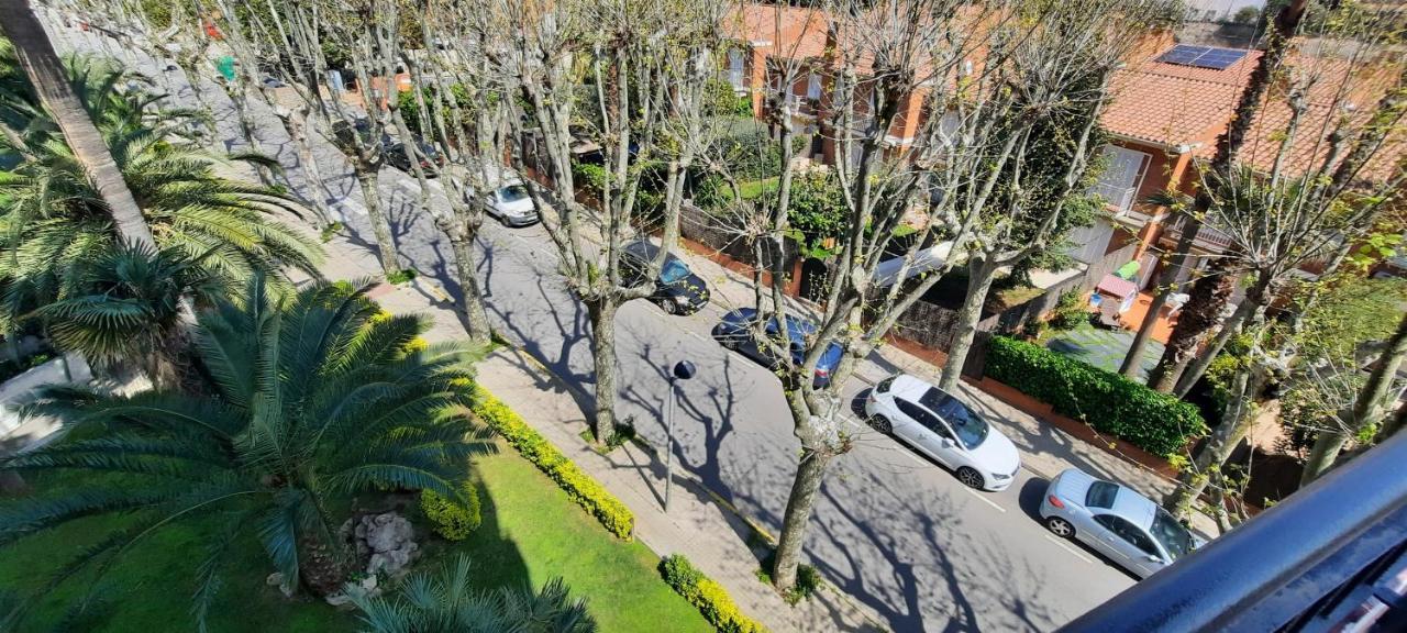 Bright Apartment Near The Beach And Barcelona By Train 马斯诺 外观 照片